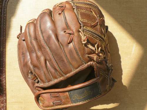 Mickey Mantle Rawlings MM Back